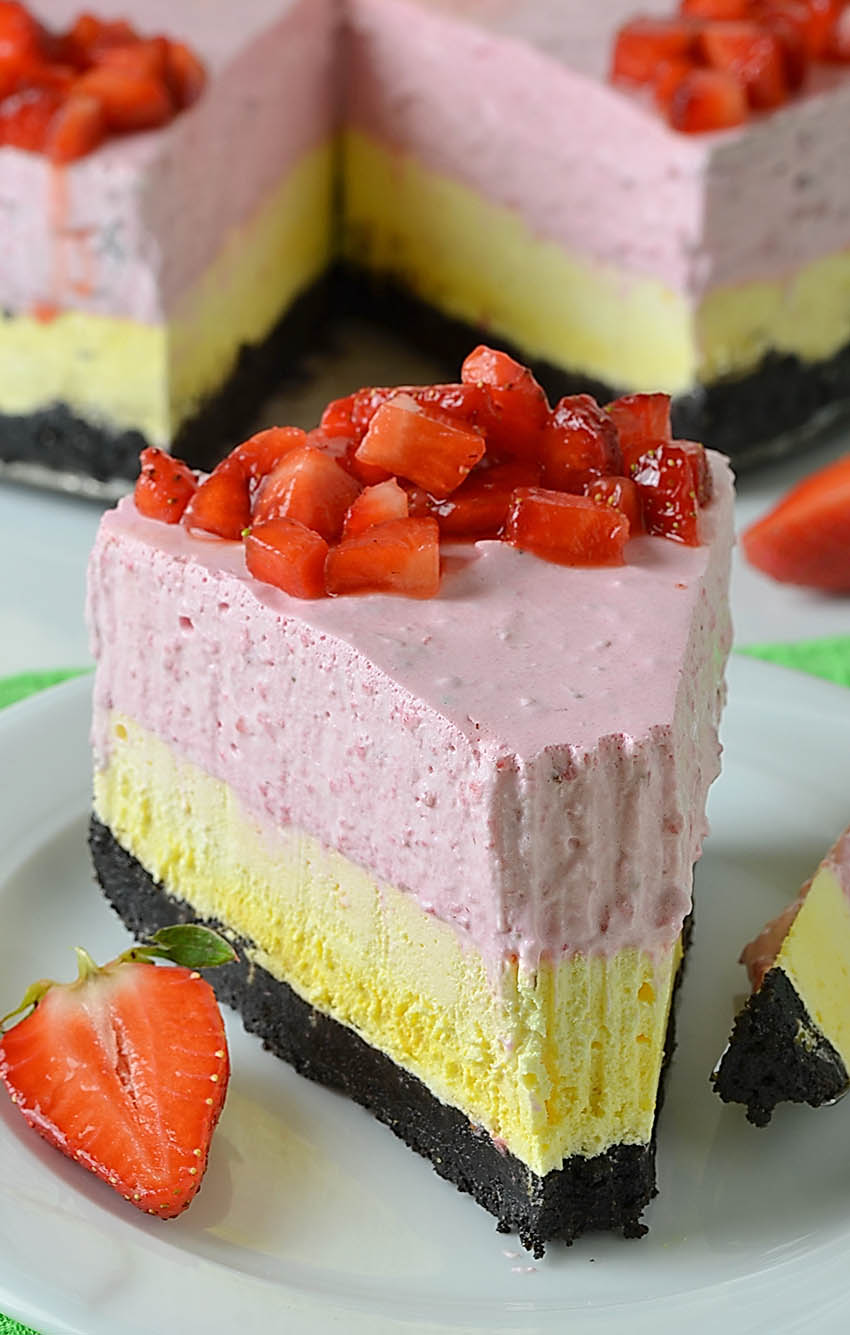 Strawberry Lemonade Cheesecake - Lidia's Cookbook